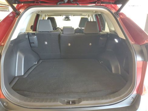 Certified 2022 Toyota RAV4 XLE w/ Convenience Package image 8