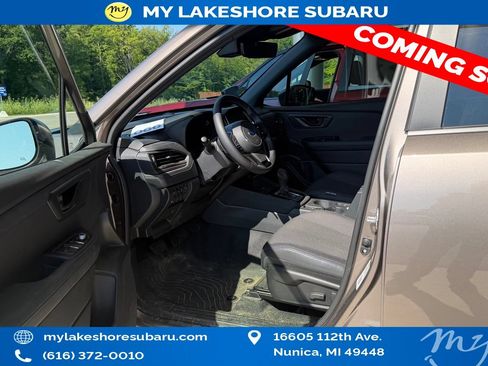 Used 2025 Subaru Forester Premium AWD/4WD image 4