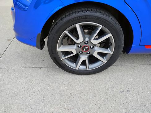 Used 2020 Kia Soul GT-Line Turbo FWD image 26