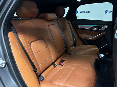 Used 2025 Jaguar F-PACE R-Dynamic S image 21