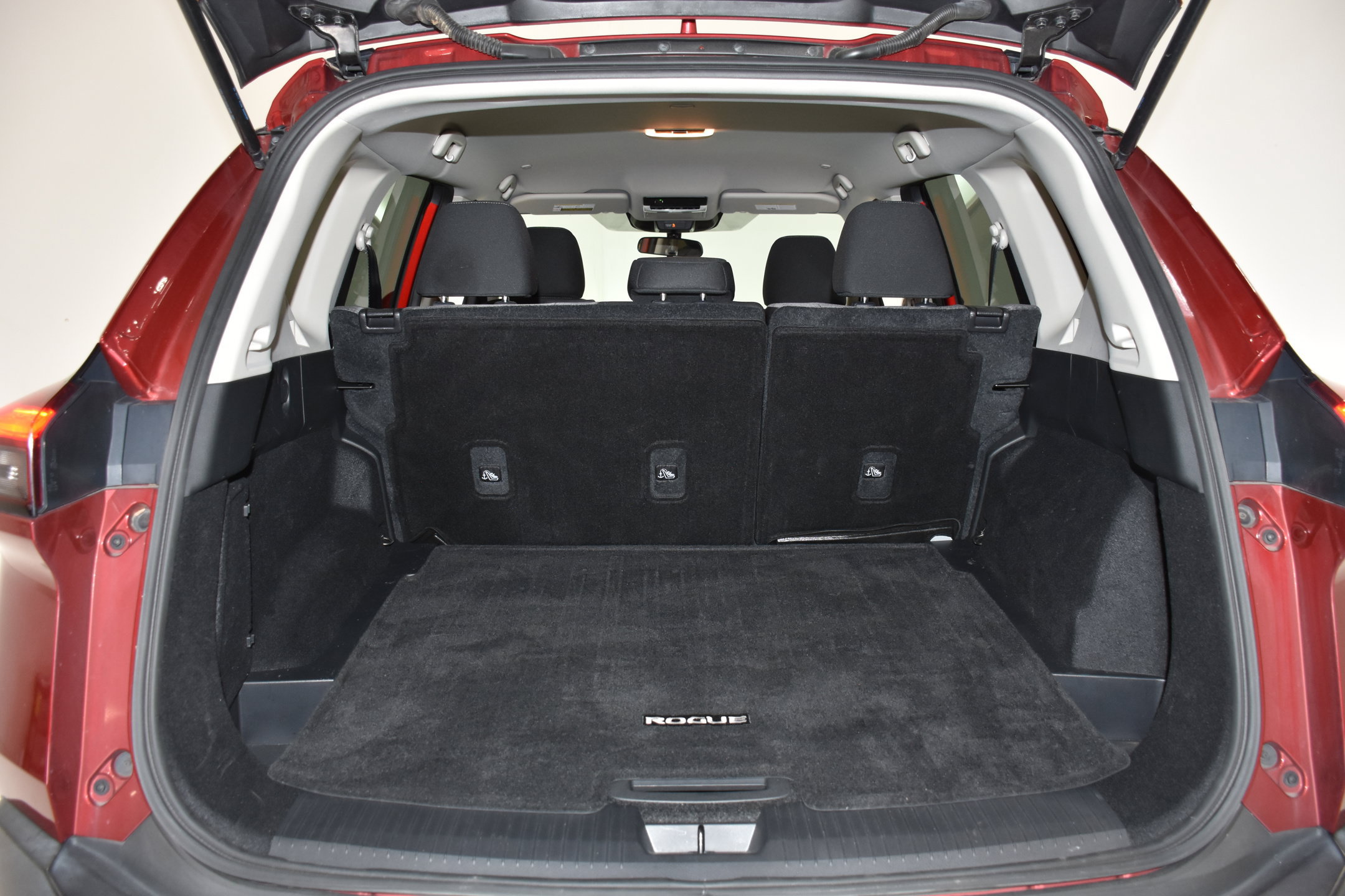 Used 2022 Nissan Rogue SV AWD/4WD image 30