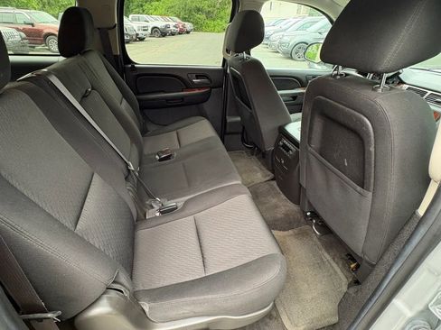 Used 2014 Chevrolet Suburban LS w/ All-Star Edition AWD/4WD image 29