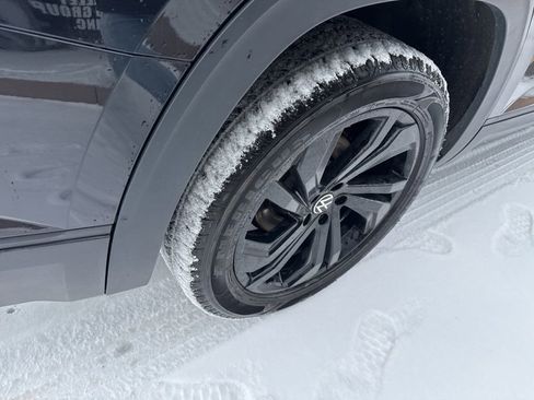 Used 2022 Volkswagen Atlas SE image 12