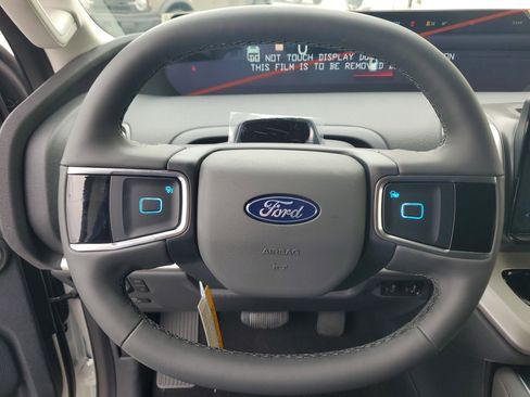 New 2025 Ford Expedition Max Active image 15