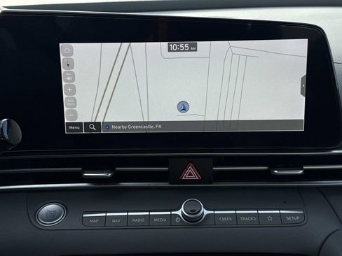 Used 2023 Hyundai Elantra SEL w/ Convenience Package FWD image 4