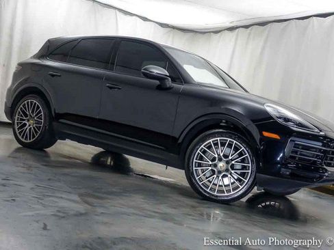 Used 2023 Porsche Cayenne Platinum Edition AWD/4WD image 4