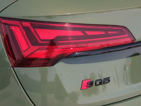 Used 2023 Audi SQ5 Premium Plus AWD/4WD image 18