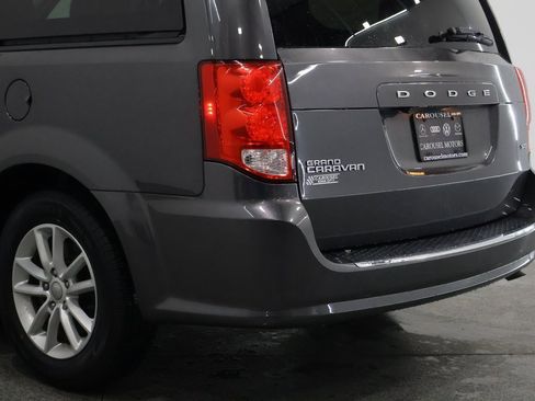 Used 2015 Dodge Grand Caravan SXT w/ UConnect Hands-Free Group image 10