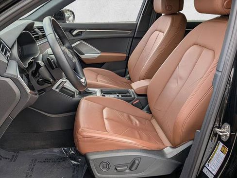 Certified 2023 Audi Q3 2.0T Premium w/ Convenience Package image 16