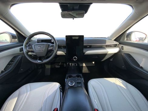 Used 2022 Ford Mustang Mach-E Premium image 14