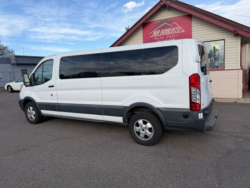 Used 2017 Ford Transit 350 XLT image 6