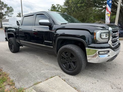 Used 2017 GMC Sierra 1500 SLT RWD image 3