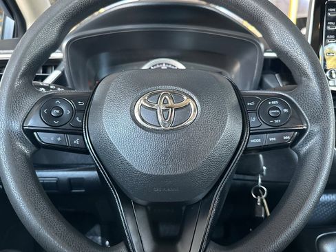 Used 2021 Toyota Corolla LE w/ Carpet Mat Package (TMS) FWD image 22