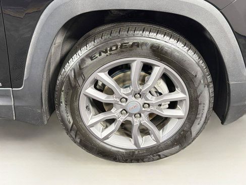 Used 2022 GMC Terrain SLT w/ LPO, Floor Liner Package AWD/4WD image 37