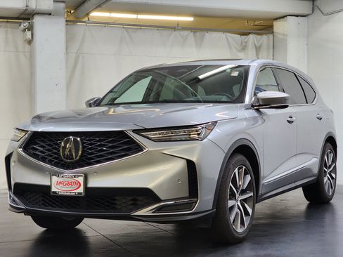 Used 2025 Acura MDX SH-AWD w/ Technology Package image 5