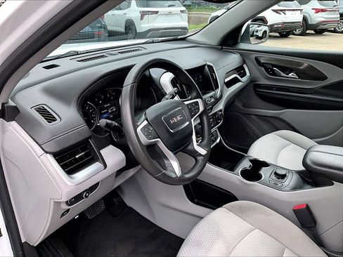 Used 2023 GMC Terrain SLE w/ Driver Convenience Package AWD/4WD image 8
