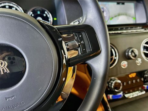 Used 2021 Rolls-Royce Cullinan AWD/4WD image 23