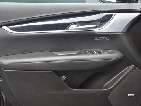 Used 2024 Cadillac XT5 Premium Luxury AWD/4WD image 11