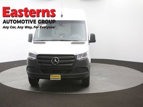 Used 2020 Mercedes-Benz Sprinter 2500 w/ Driver Convenience Package image 51