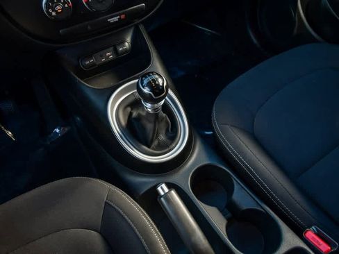 Used 2019 Kia Soul image 23