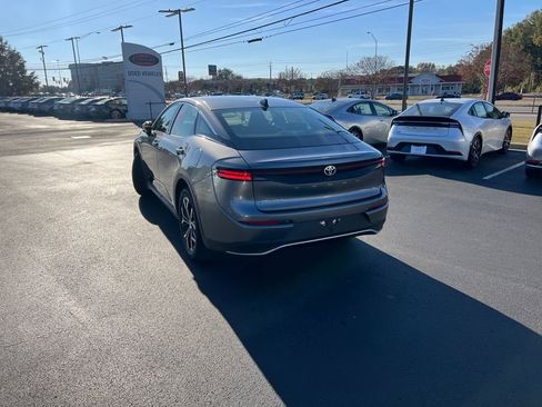 New 2026 Toyota Crown XLE image 3