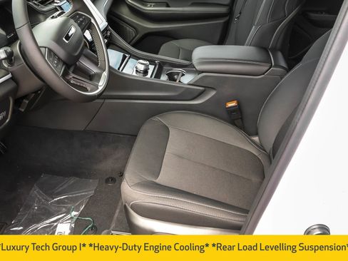 New 2025 Jeep Grand Cherokee Laredo X w/ Luxury Tech Group I image 5