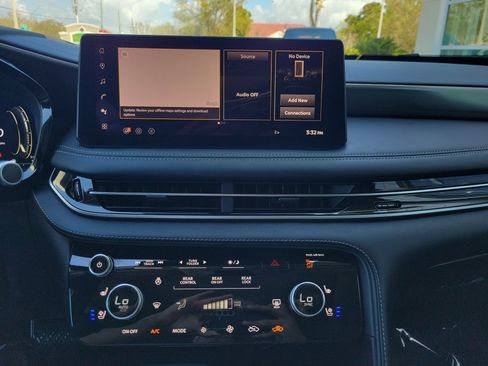 Used 2026 INFINITI QX60 Luxe w/ Cargo Package image 21