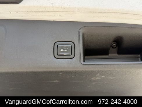 Used 2021 GMC Terrain SLT FWD image 32