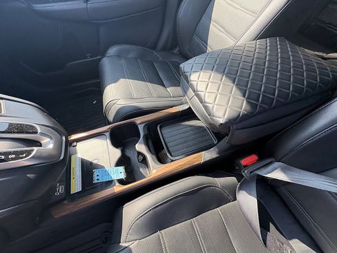 Used 2022 Honda CR-V Touring image 34