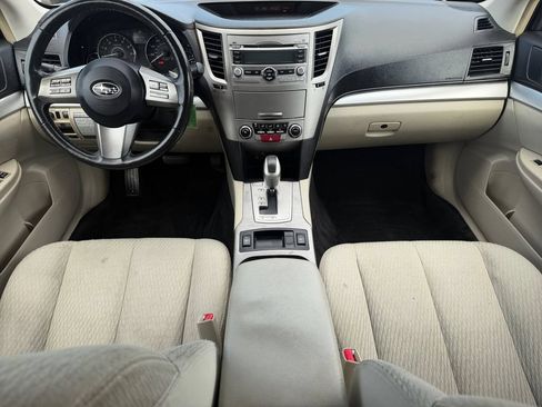 Used 2011 Subaru Outback 2.5i Premium AWD/4WD image 16