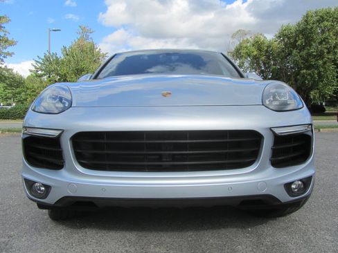 Used 2016 Porsche Cayenne S w/ Premium Plus Package image 4
