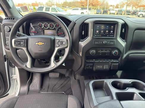 Used 2022 Chevrolet Silverado 2500 Custom w/ Custom Value Package image 26