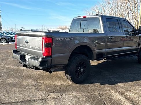 Used 2023 Ford F250 Lariat w/ Lariat Ultimate Package image 4