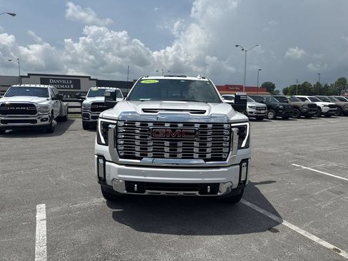 Used 2025 GMC Sierra 2500 Denali w/ Denali Reserve Package AWD/4WD image 16