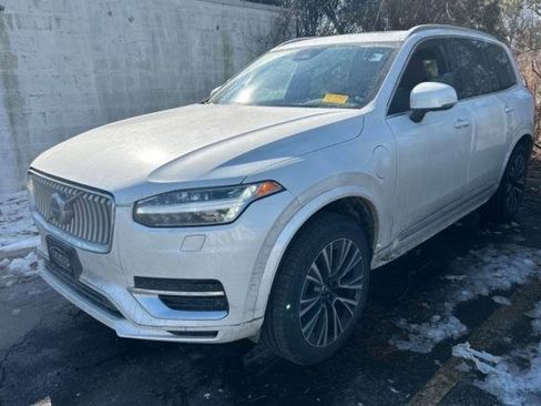 Used 2023 Volvo XC90 T8 Plus w/ Protection Package image 1