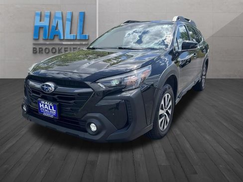 Used 2023 Subaru Outback Premium AWD/4WD image 1