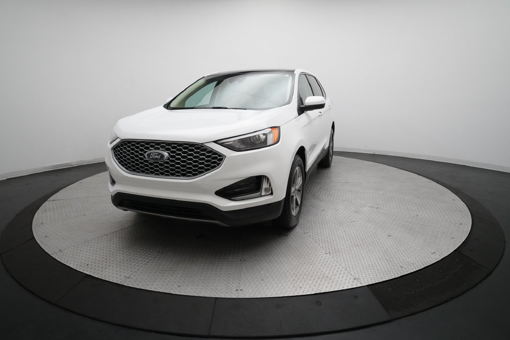 Used 2024 Ford Edge SEL w/ Convenience Package AWD/4WD image 12