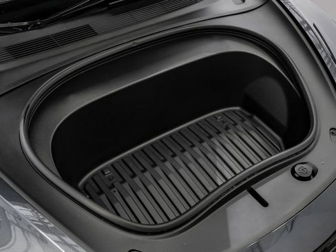 Used 2025 Tesla Model 3 Long Range image 43