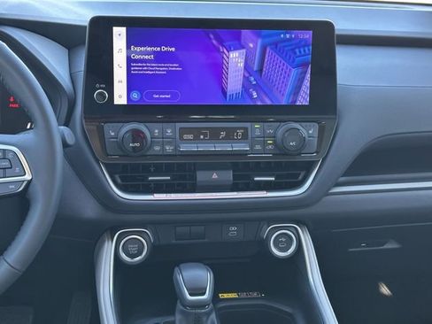 New 2026 Toyota Grand Highlander image 14