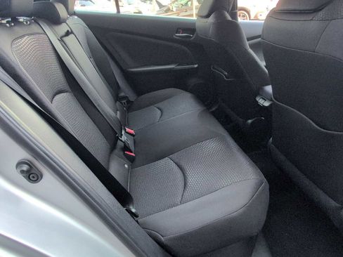 Used 2019 Toyota Prius LE image 20