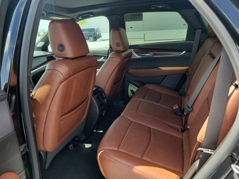 Certified 2024 Cadillac XT5 Premium Luxury FWD image 12