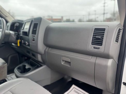Used 2019 Nissan NV 3500 S image 27