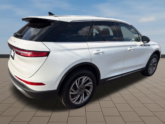 Certified 2023 Lincoln Corsair AWD image 7