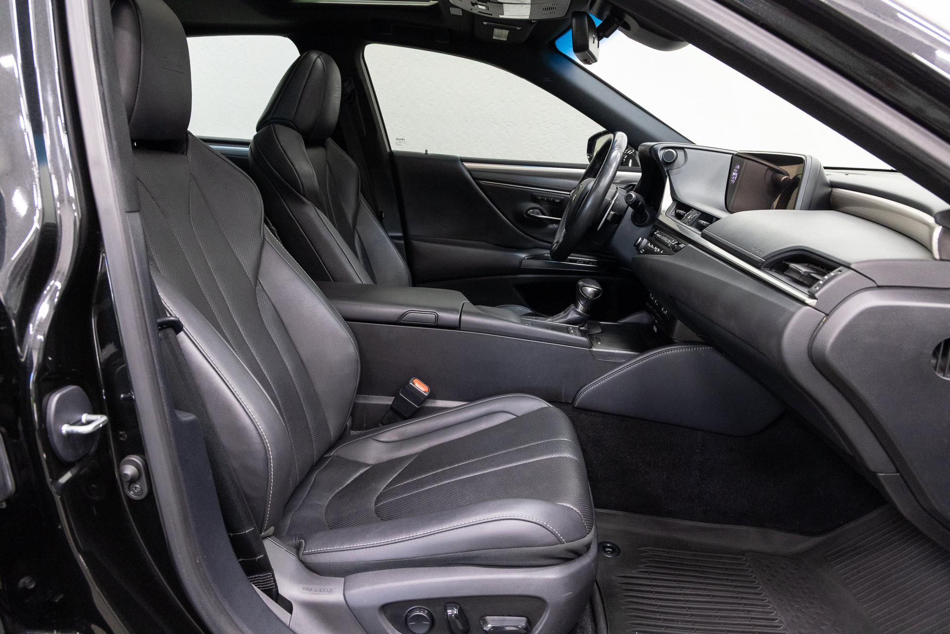 Used 2020 Lexus ES 350 F Sport w/ Accessory Package 2 FWD image 14
