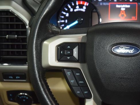 Used 2020 Ford F250 Lariat w/ Chrome Package AWD/4WD image 34