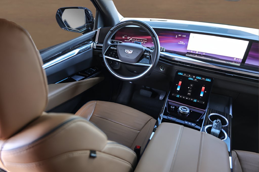 Certified 2025 Cadillac Escalade Premium Luxury w/ Touring Package AWD/4WD image 26