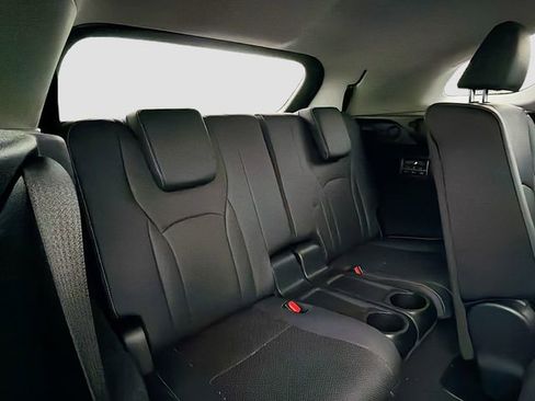 Certified 2022 Lexus RX 350L Premium w/ Premium Package AWD/4WD image 26