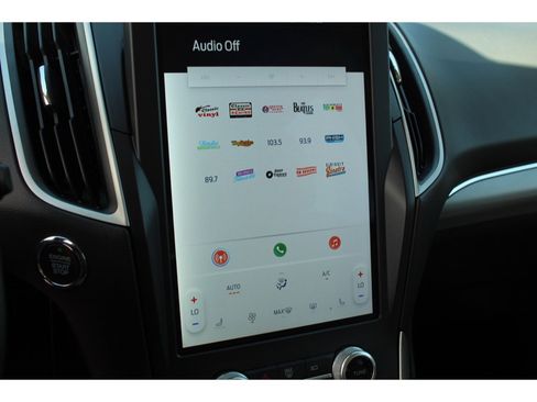 Used 2021 Ford Edge SEL w/ Convenience Package image 22