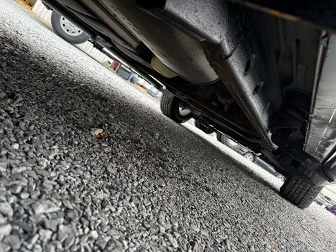 Used 2016 Chevrolet Suburban LT w/ Luxury Package image 30