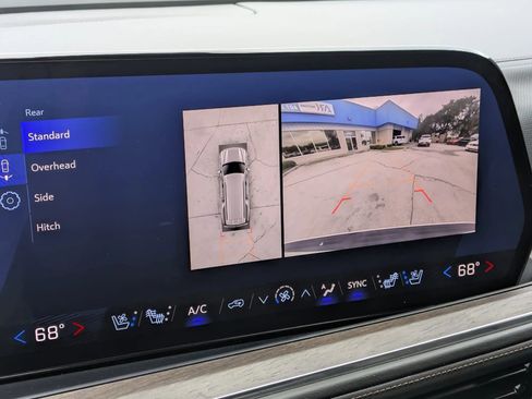 Used 2025 Chevrolet Suburban High Country RWD image 20